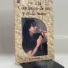 NO A LA COMUNIÓN DE PIE Y EN LA MANO